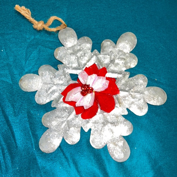 Rustic Tin Plate Snowflakes EXTRA LARGE Holiday Winter Wall Art Hanging Metal - Picture 4 of 12